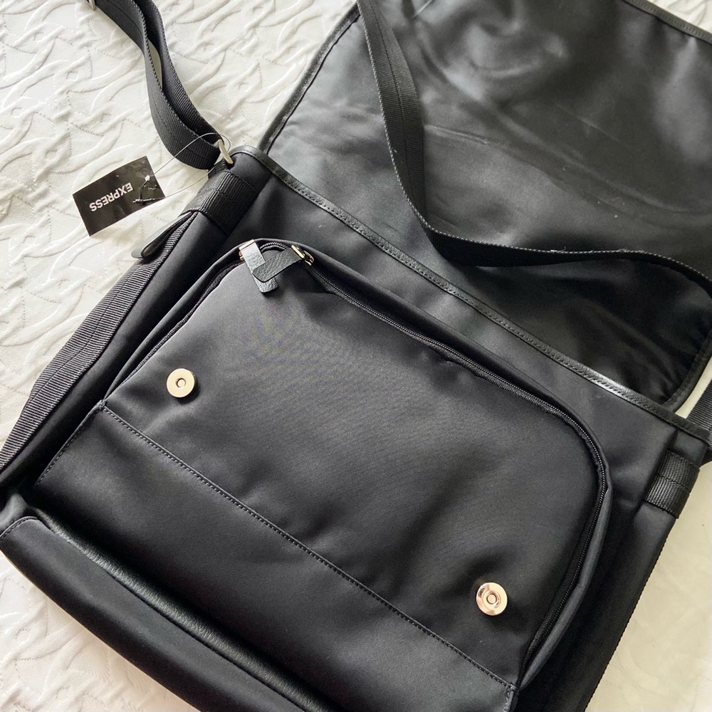 Express Black Messenger Multi-Function Shoulder Bag